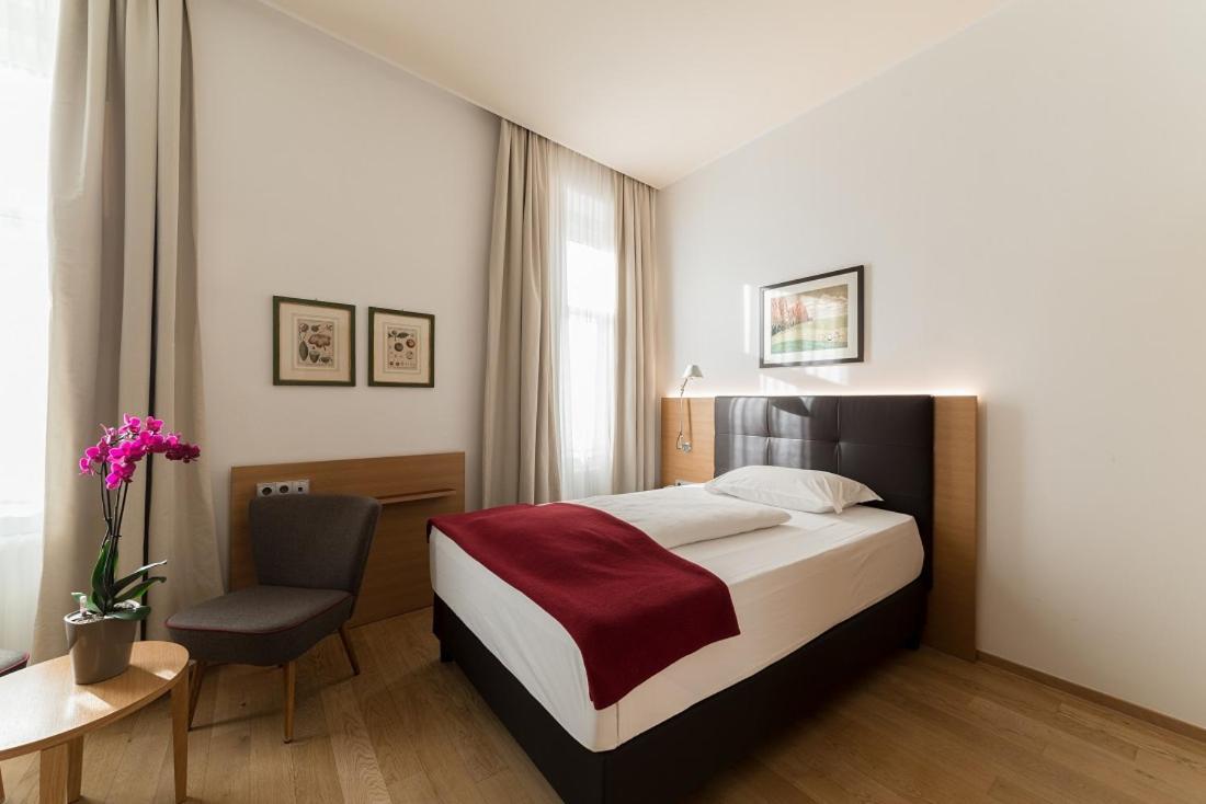 Hotel Stiegl Scala Bolzano Oda fotoğraf
