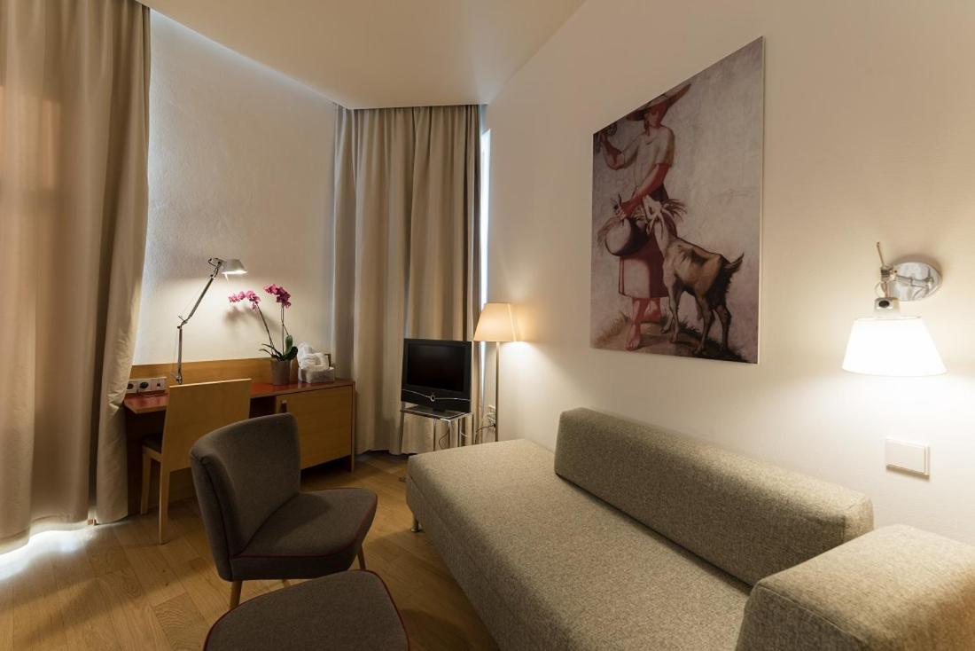 Hotel Stiegl Scala Bolzano Oda fotoğraf